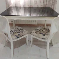 میز و صندلی