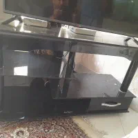 میز تلویزیون شیشه ترک