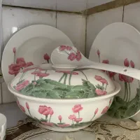 ظروف گل صورتی