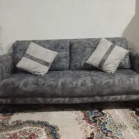 مبل 8نفره تمیز با میز عسلی