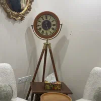 ساعت ایستاده