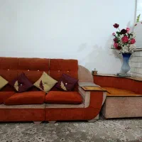 یک دست مبلمان هفت نفره به همراه شلف