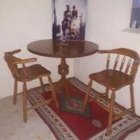 میز ۴ نفره با دو صندلی