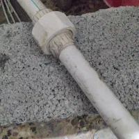 نیازمند یک کارگر پیمانه گیر در کارگاه بلوک زنی