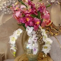 گل و گلدان