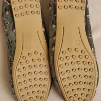 کالج (لوفر)مخمل گلدوزی