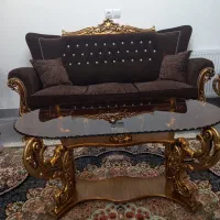 مبل کلاسیک ۸ نفره و میز جلو مبلی