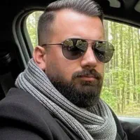 ادمین شبکه های داخلی / مجری تبلیغات بله و روبیکا