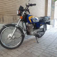 هندا ۱۲۵ با یک سال بیمه