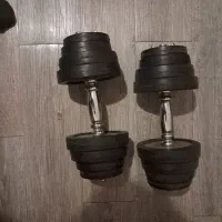 دمبل از نیم و۱و۱/۵و۲ مجموعا ۲۰ کیلو