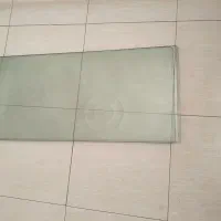 سه عدد شیشه