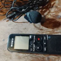 رکورد سونیا اصلی به همراه میکروفن