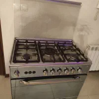 اجاق گاز 5 شعله فردار با جوجه گردان تمیز