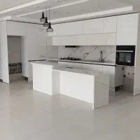 یک نیروی نیمه ماهر یا ساده جهت مونتاژ و نصب کابینت
