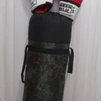 کیسه بوکس و دستکش