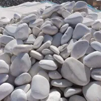 سنگ قلوه و شن رنگی