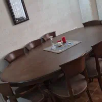 میز ناهار خوری هشت نفره