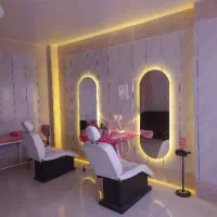 آینه اینه دیواری ومدرن باطراحی ونور پردازی وبرقکار