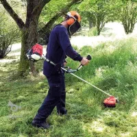 علف زنی باغ ها ویلا و شرکت و...