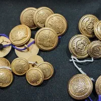 دکمه برنجی خارجی