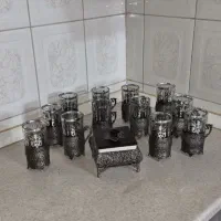 نیم لیوان و لیوان پیوتر