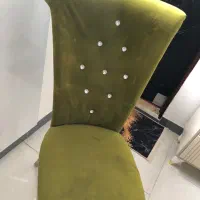 دو عدد صندلی و یک پاف