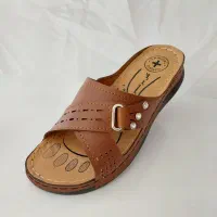 صندل زنانه و بچگانه قیمت ها فرق داره