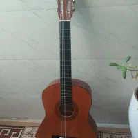 گیتار یاماها c40