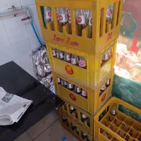 جعبه نوشابه با شیشه زمزم