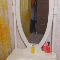 آینه و میز