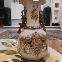 گلدان زیرخاکی