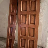 * درب چوبی ورودی *