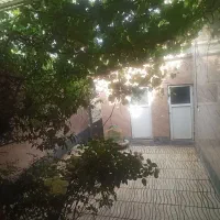 حیاط دربست منجم