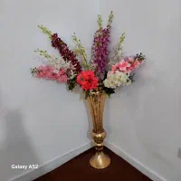 گل و گلدان