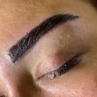 جشنواره ویژه کاشت ابرو ۵۰٪ تخفیف