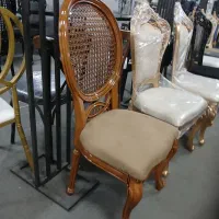 صندلی تالار پریاس