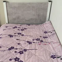 تخت یک نفره کاملا سالم