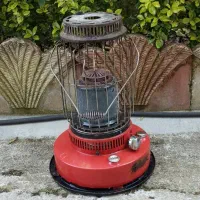 چراغ نفتی قدیمی سالم و پر نفت