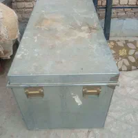 صندوق بزرگ فلزی