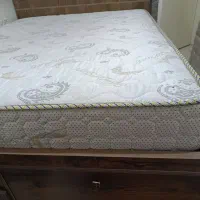 تخت خواب ۲ نفره همراه با تشک خوش خواب