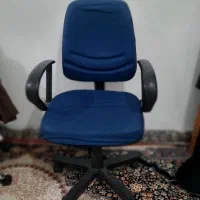 صندلی اداری پمپ دار ومیز