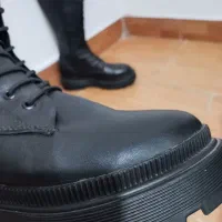 بت بلند|کیف، کفش، کمربند|رشت, پیرکلاچای|دیوار