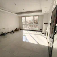 ۱۰۵ متر ۲ خواب / تک واحدی، نورگیر و نوساز