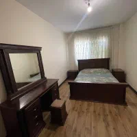سرویس خواب دونفره، تخت و پاتختی و میز آرایش
