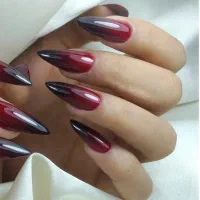 خدمات حرفه‌ای ناخن