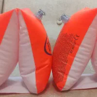 بازوبند شنا