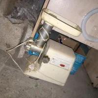 یخچال و گوشت چرخ کن