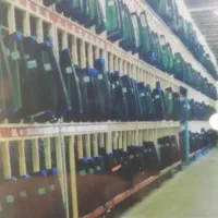 شیشه اتومبیل مرکزی