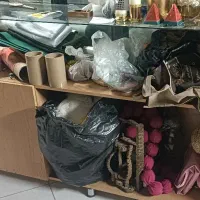 دوعدد ویترین ام دی اف برای مغازه