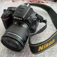 دوربین عکاسی حرفه ای Nikon D5600 بالوازم کامل و نو